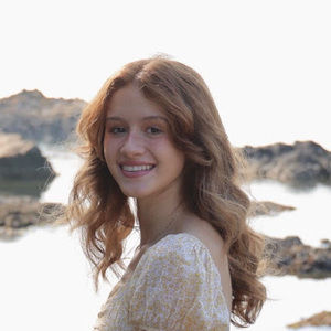 Meet your Posher, Chloe